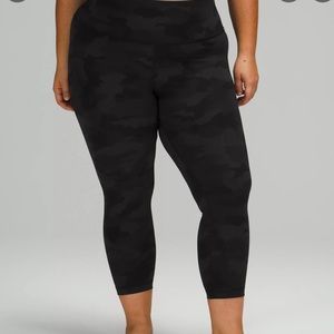 Lululemon Wunder Under Black Camo size 12